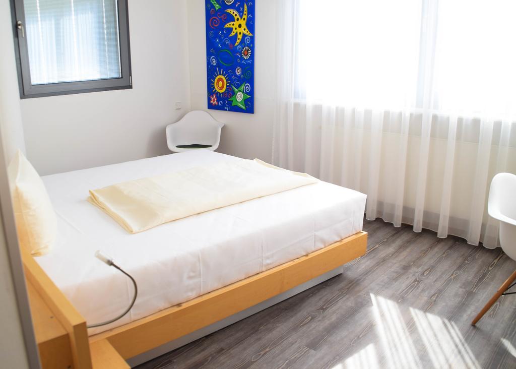 Cristall Hotel Waghäusel Oda fotoğraf