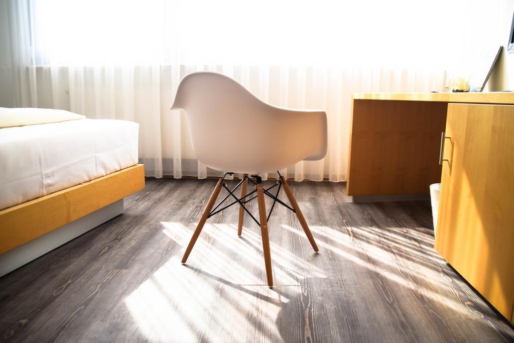 Cristall Hotel Waghäusel Dış mekan fotoğraf