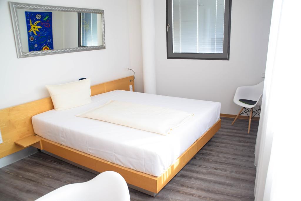 Cristall Hotel Waghäusel Dış mekan fotoğraf